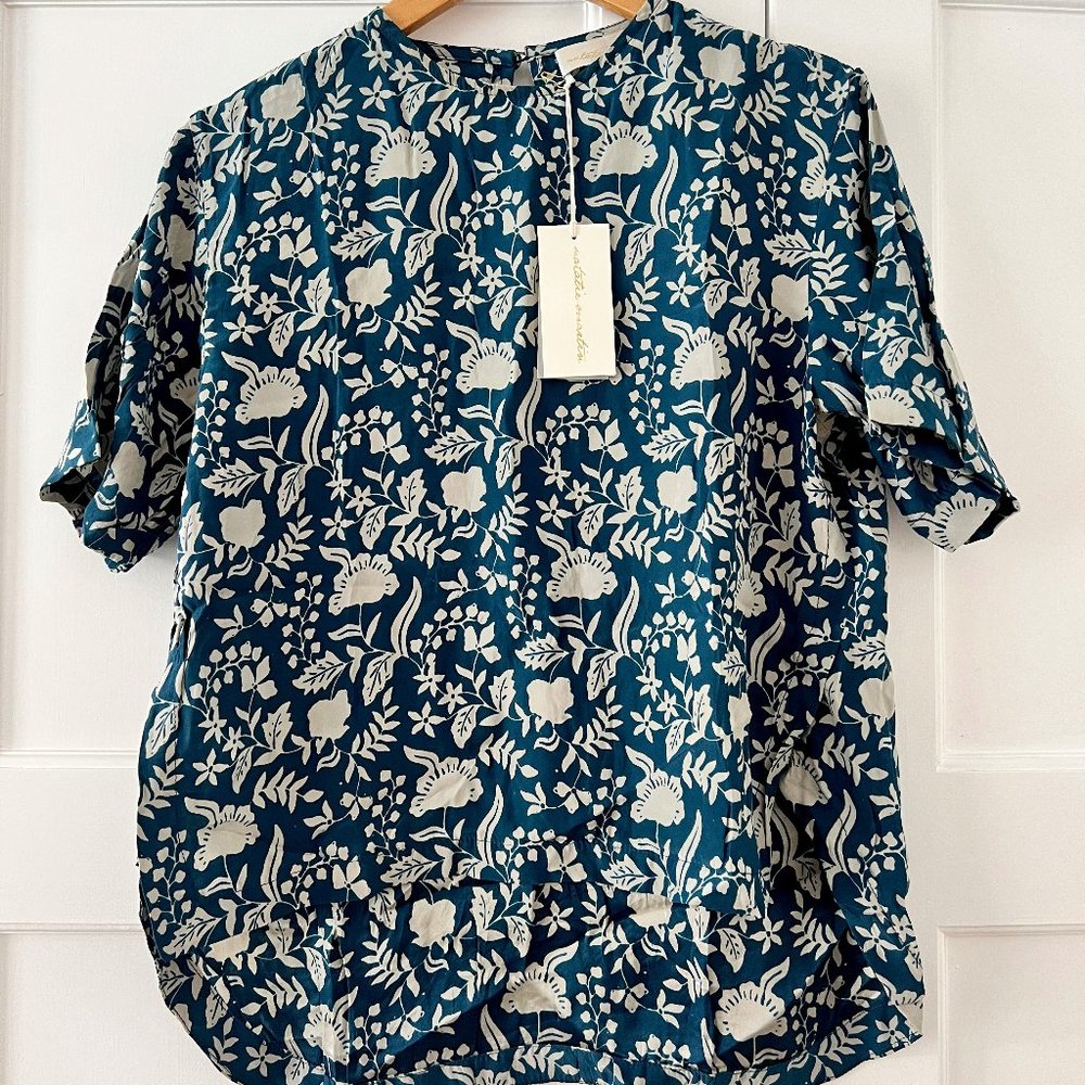 New With Tags NATALIE MARTIN Sherrise Top Silk Blue Floral Blouse Small S